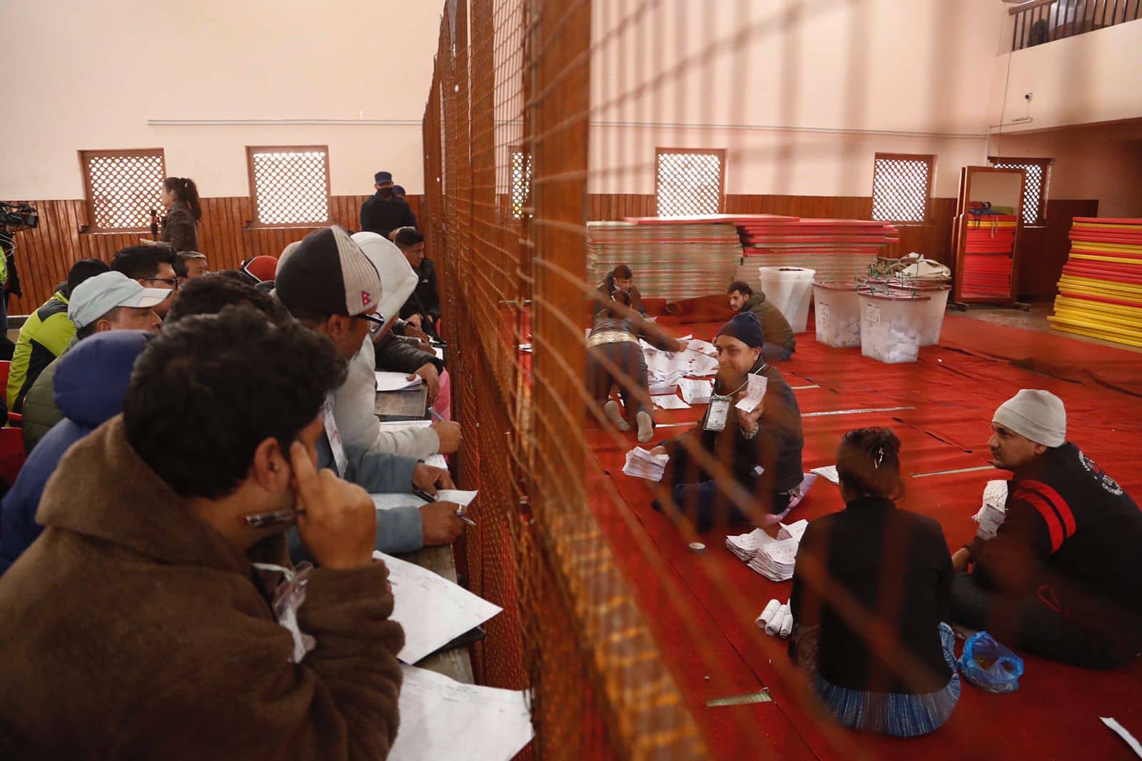 काठमाडौँका दशवटै निर्वाचन क्षेत्रको मतगणना शुरू