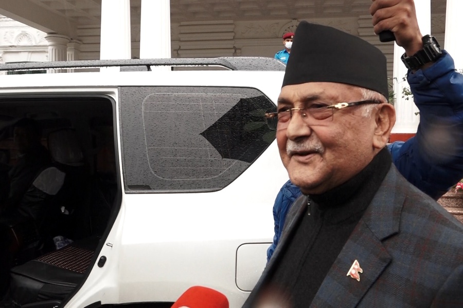 टोपबहादुर रायमाझीलाई बाटोबाटै पक्राउ गर्न खोज्नु रहस्यमय : ओली