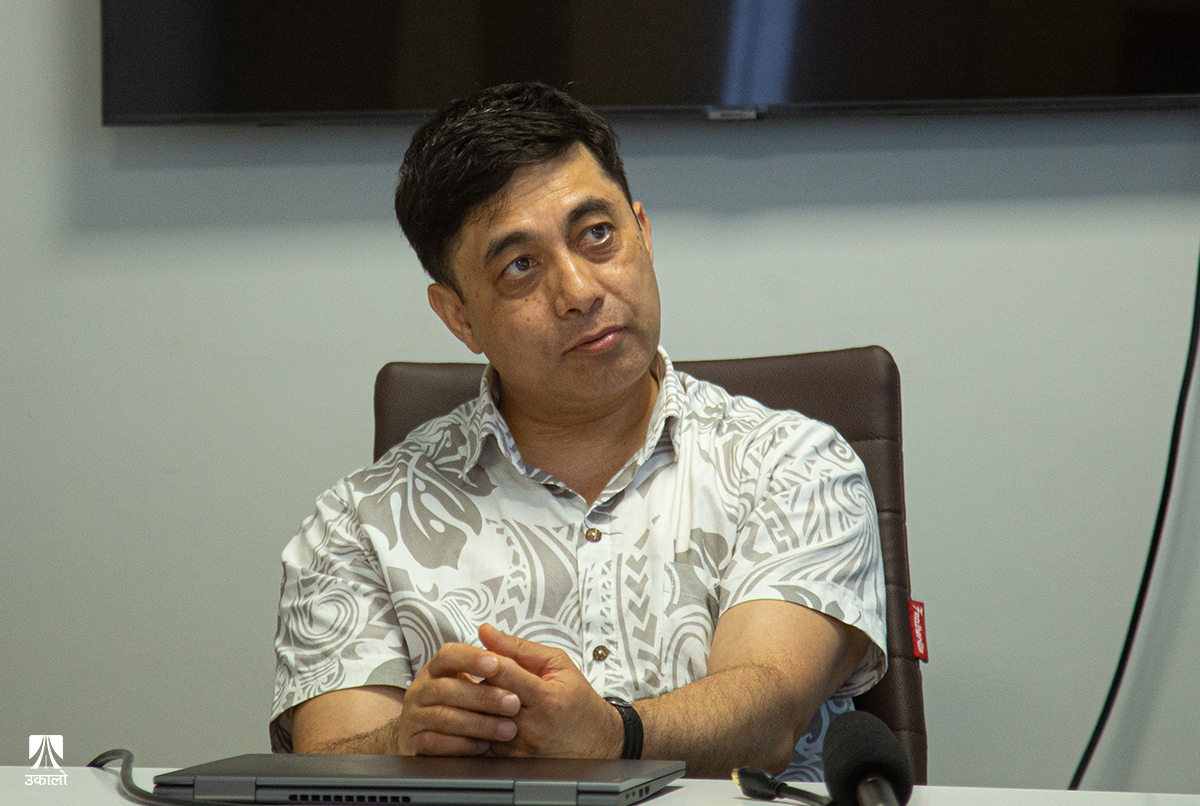 अमेरिकामा ‘मुटु सम्हाल्ने’ डा. मलखको ख्याति