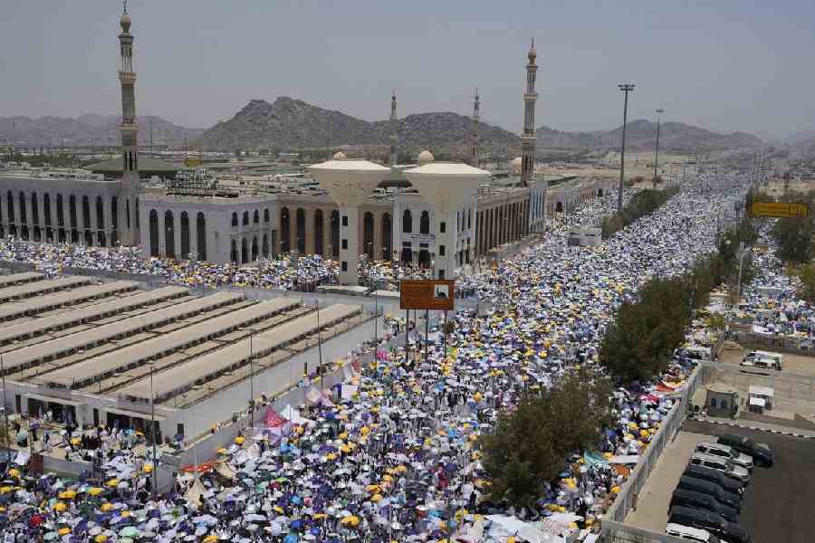 एक हजार नाघ्यो साउदी अरबमा अत्यधिक गर्मीका कारण ज्यान गुमाउने हजयात्रीको संख्या
