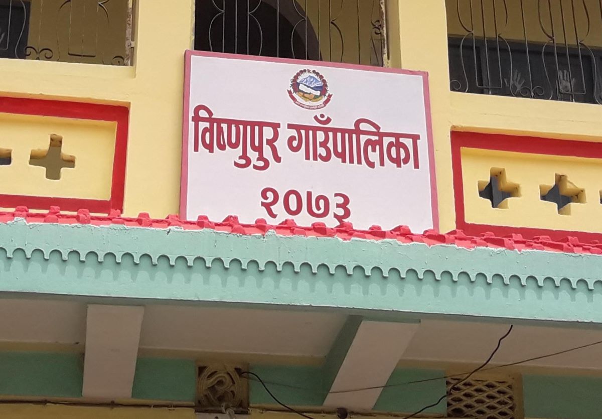 करोडौँको सरकारी भवन प्रयोगविहीन, भाडाको घरमा गाउँपालिका