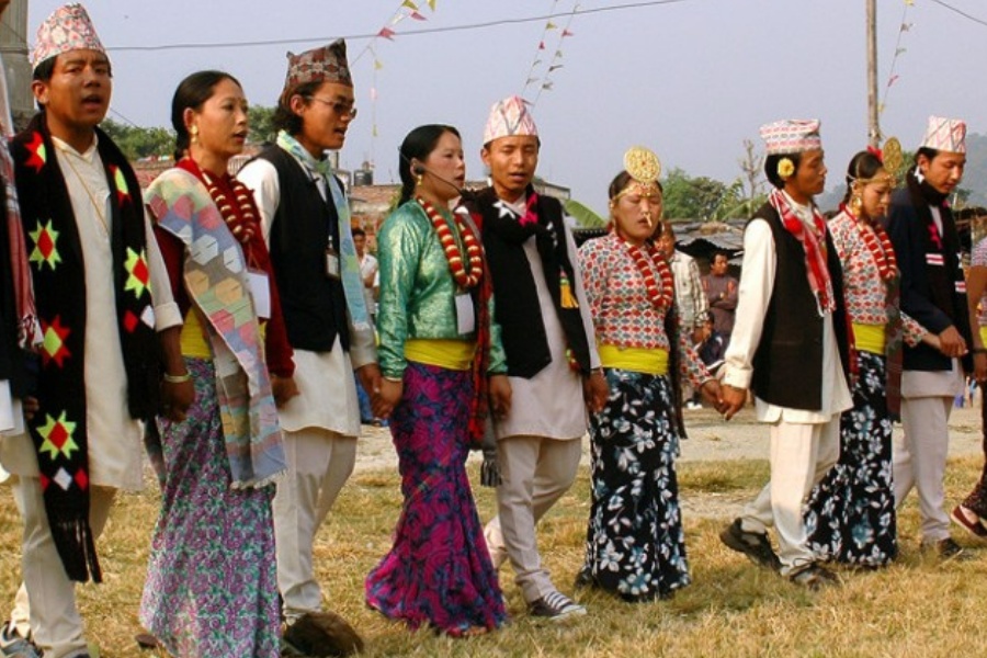 किरात राई समुदायले उँभौली पर्व मनाउँदै