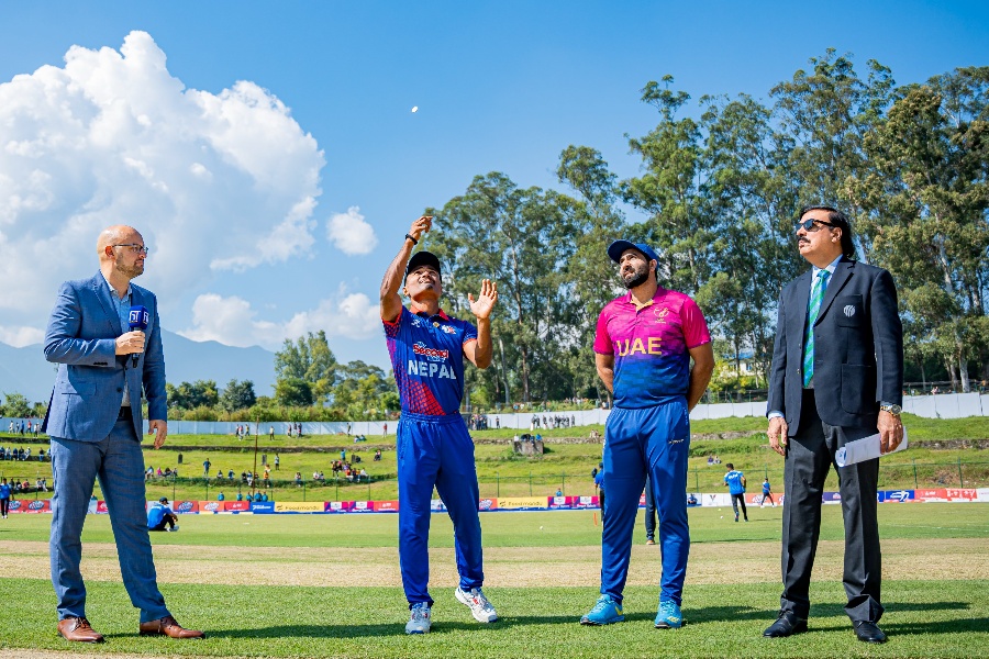 टी–२० शृंखला : नेपाललाई ४ विकेटले पराजित गर्दै यूएईले उचाल्यो उपाधि