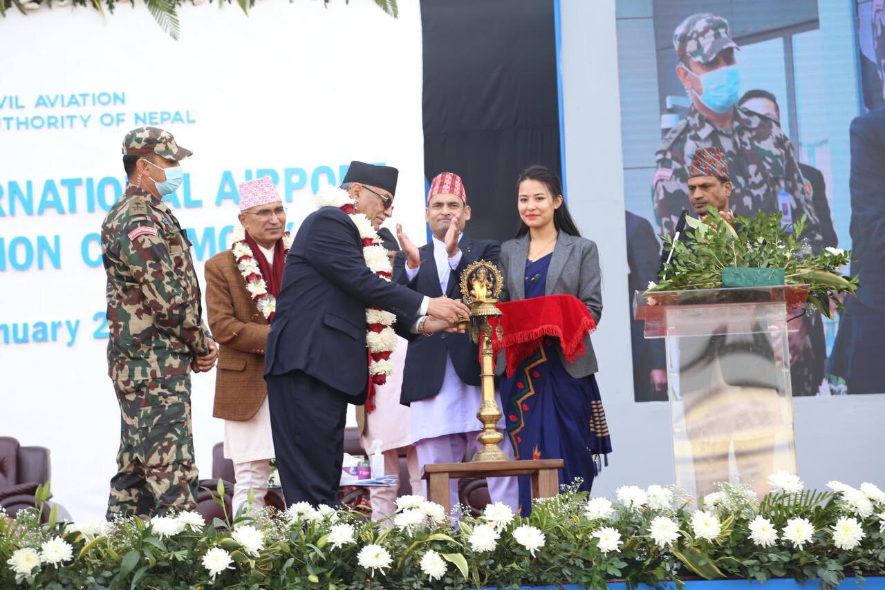 प्रधानमन्त्री दाहालले गरे पोखरा अन्तर्राष्ट्रिय विमानस्थलको उद्घाटन