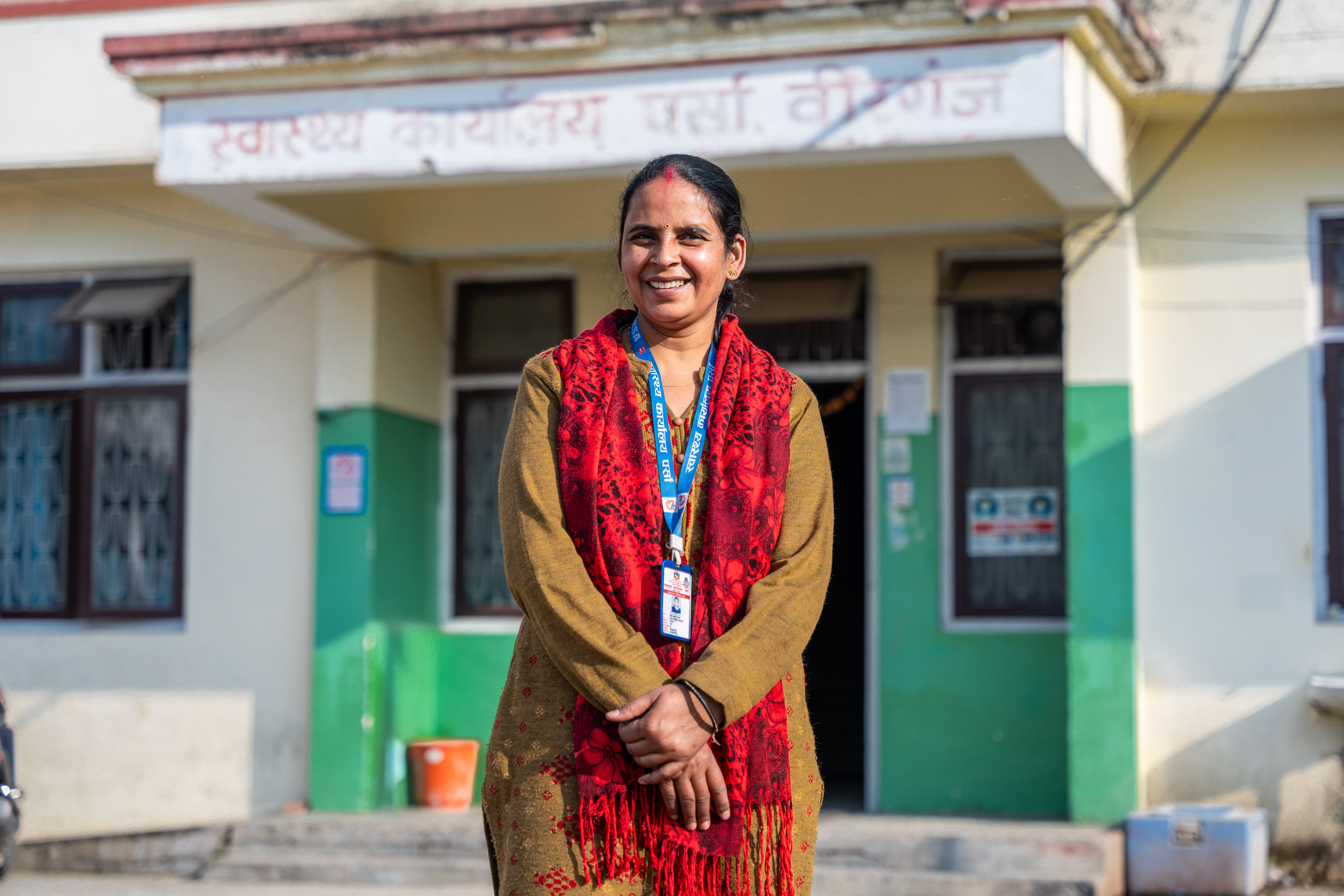 स्वास्थ्य सेवामा तल्लीन मिरा