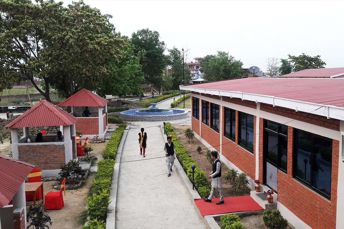 भैरहवाको सार्वजनिक जग्गामा व्यापारीको बलमिचाइँः सम्झौता बालउद्यानको, सञ्चालन होटल