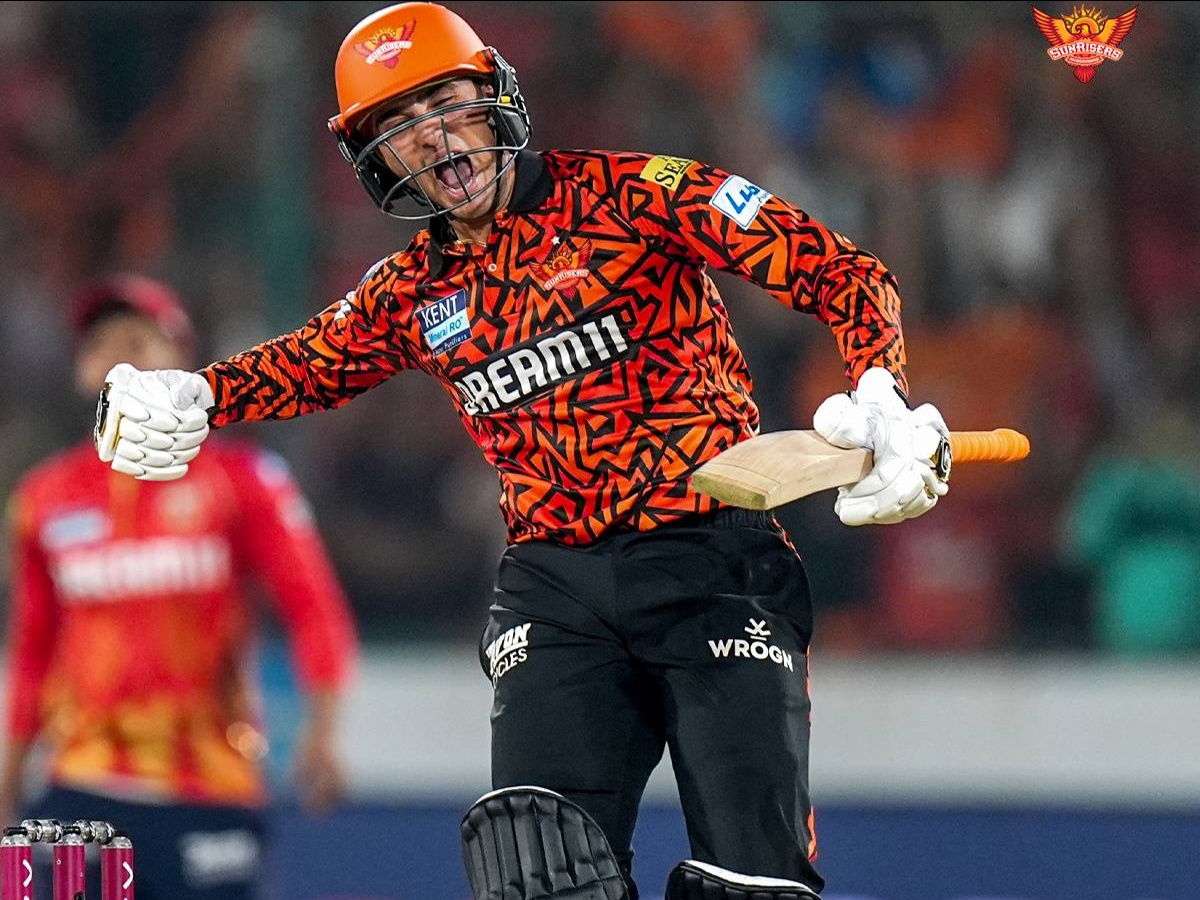 अभिषेकको शतकमा हैदराबाद विजयी