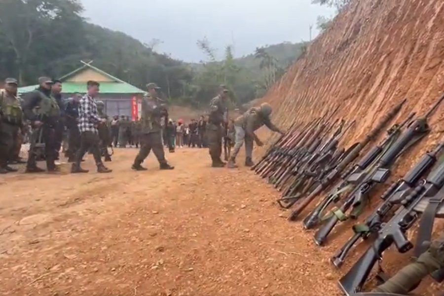 भारत मणिपुरको विद्रोही समूहले हतियार बिसायो, सरकारसँग शान्ति सम्झौता