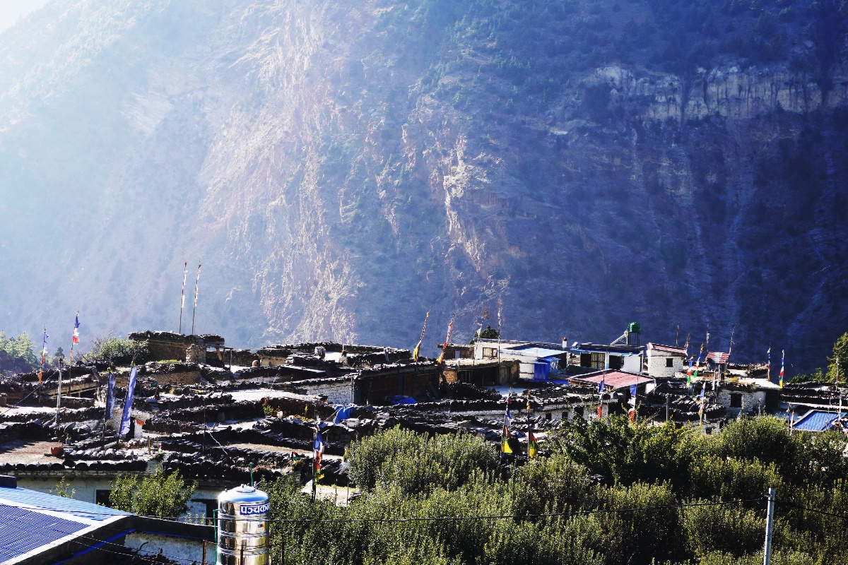 सिमाना कुर्न बसेको चिमाङ गाउँको मौलिकता