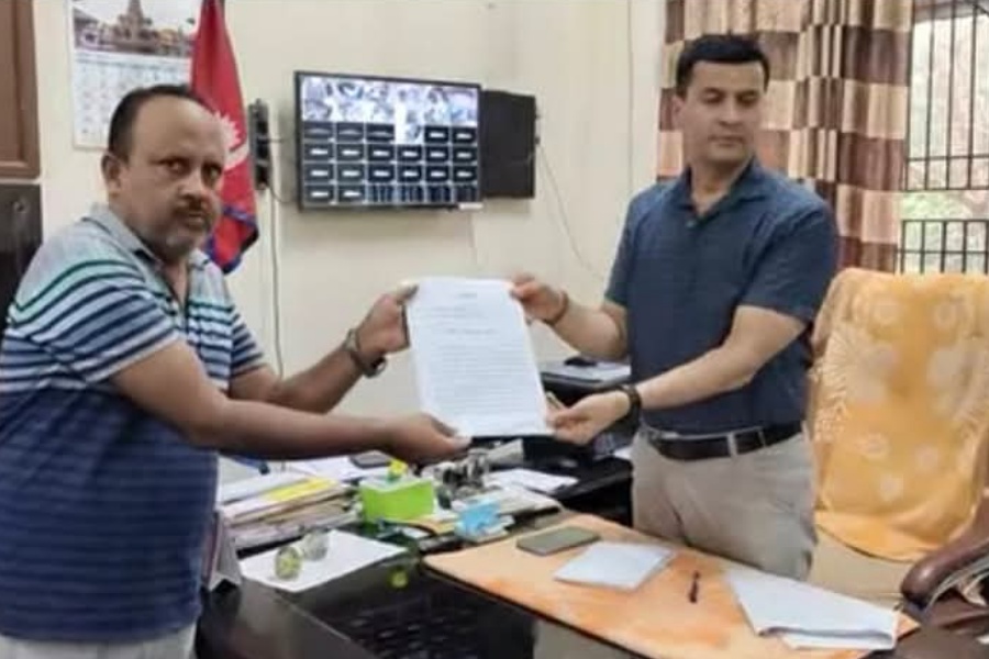 सप्तरी गोलीकाण्ड : चारबुँदे मागसहित ज्ञापनपत्र बुझाइयो