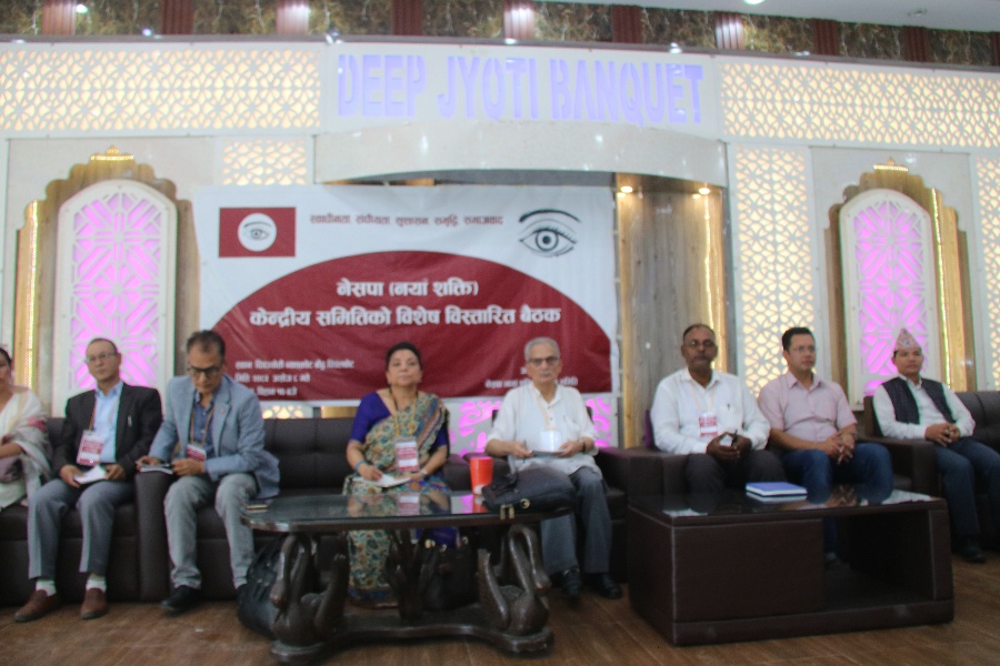 बाबुराम भट्टराईले त्यागे अध्यक्ष पद