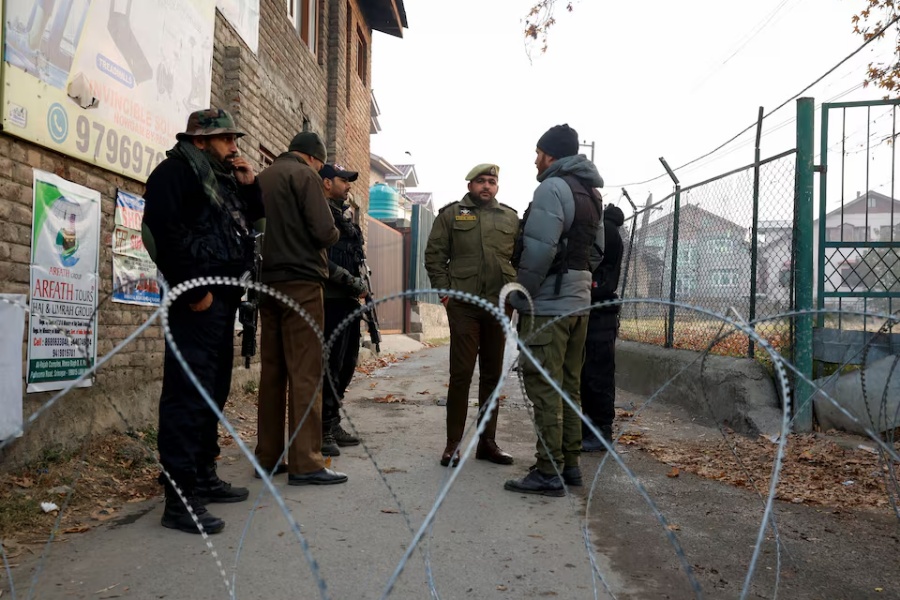 कश्मीरको प्रहरी चौकीमा विष्फोट, ९ जनाको मृत्यु