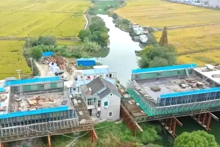 एक जनाको जिद्दीले २ वर्ष धकेलिएको रेलवे परियोजना