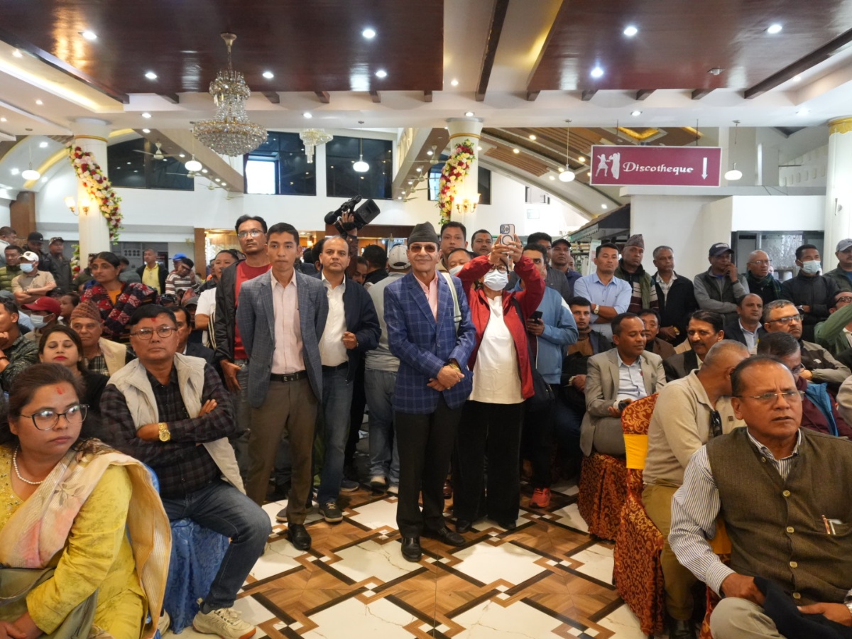 कांग्रेस विशेष महाधिवेशन पक्षधरको छुट्टै भेला