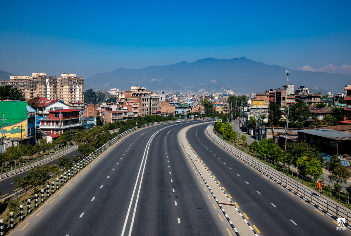 दशैँले सुनसान बने काठमाडौँका सडक