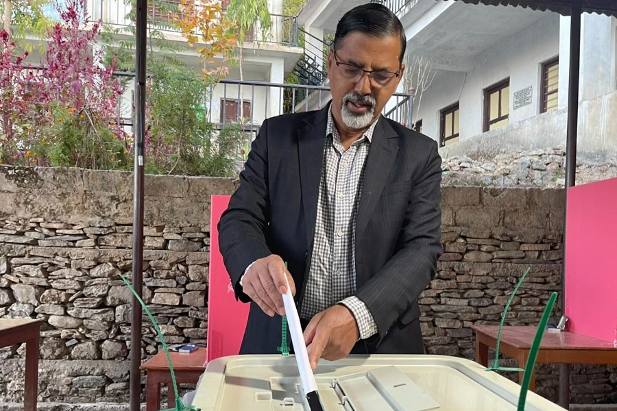 रूकुम पश्चिममा जनार्दन शर्मा ८ हजार मतले अगाडि