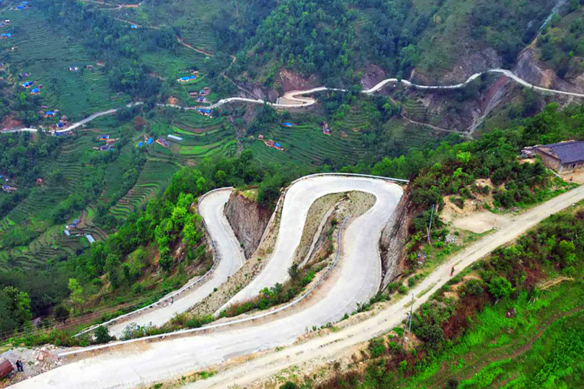 सडक पूर्वाधारका सात दशकः पहुँच विस्तार, सुरक्षामा अझै समस्या