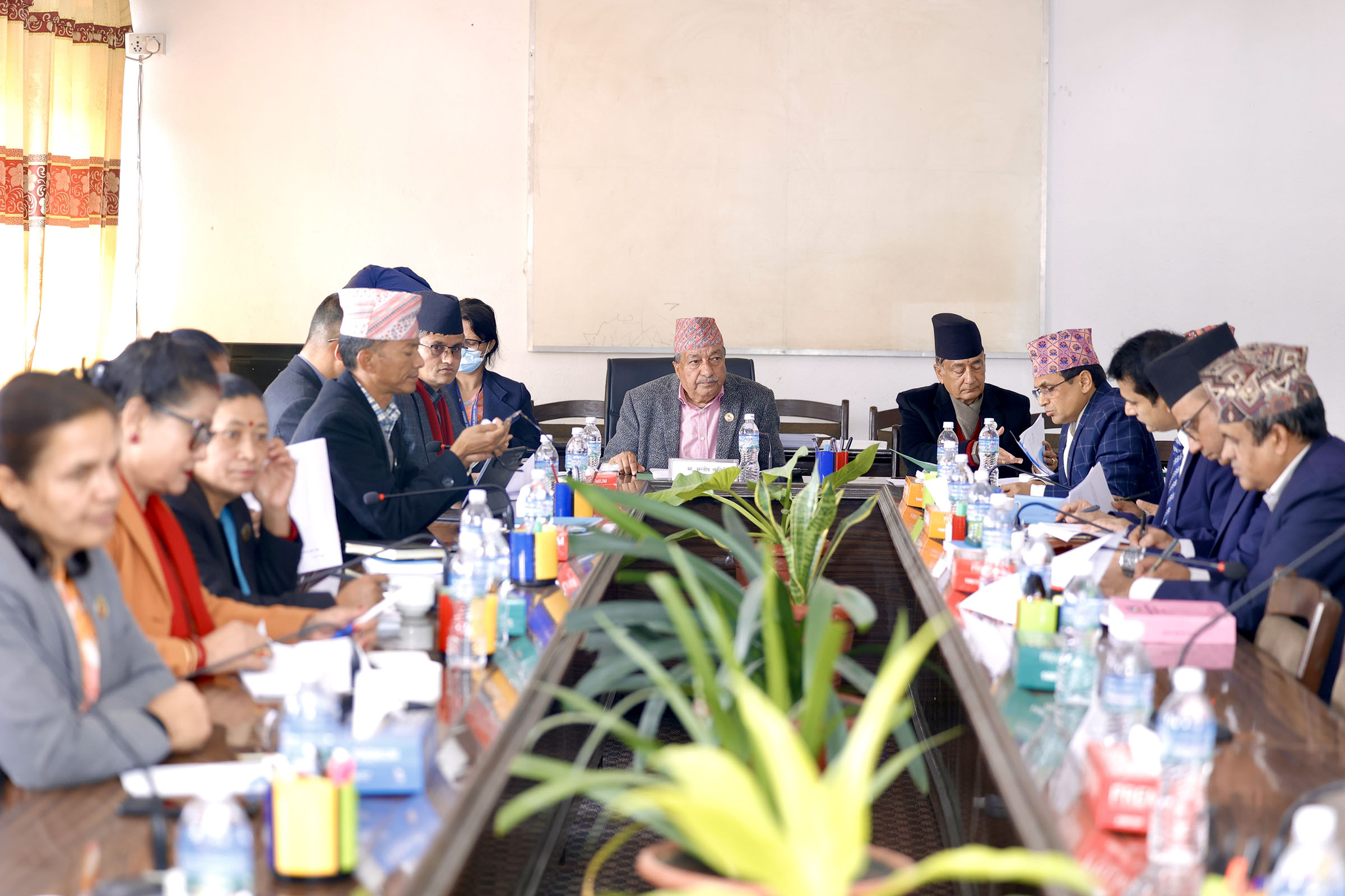 भन्सार विभागका महानिर्देशक भन्छन्– विदेशबाट आउनेले ल्याएका सामग्रीको आम्दानीको स्रोत खोज्नुपर्छ