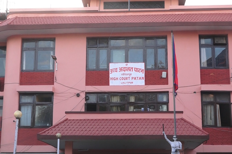 सुर्तीजन्य पदार्थ बच्न रोक्ने निर्णय कार्यान्वयन नगर्न अन्तरिम आदेश