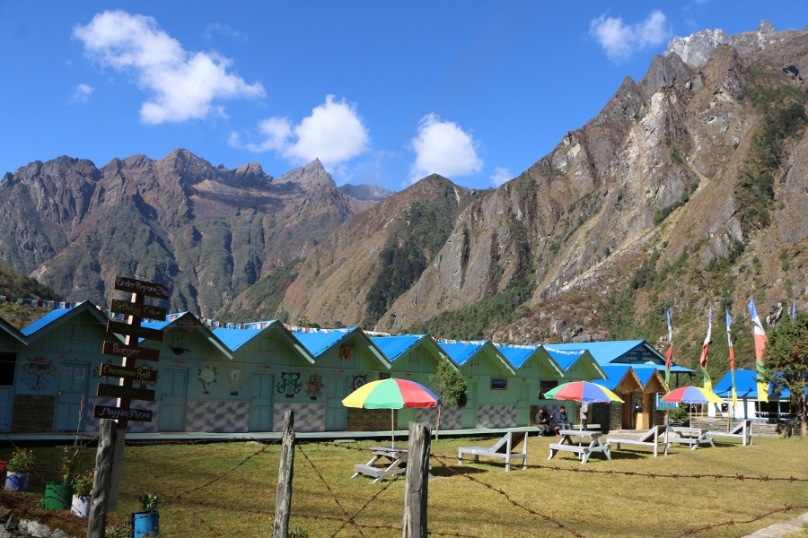 चिसो बढेसँगै कञ्चनजंघा क्षेत्रमा घटे पर्यटक