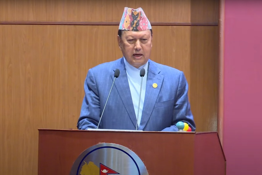 रोजेको ठाउँमा सरुवा नपाए आत्महत्या गर्छु भन्दै डाक्टरहरू नै धम्क्याउँछन्: स्वास्थ्यमन्त्री 