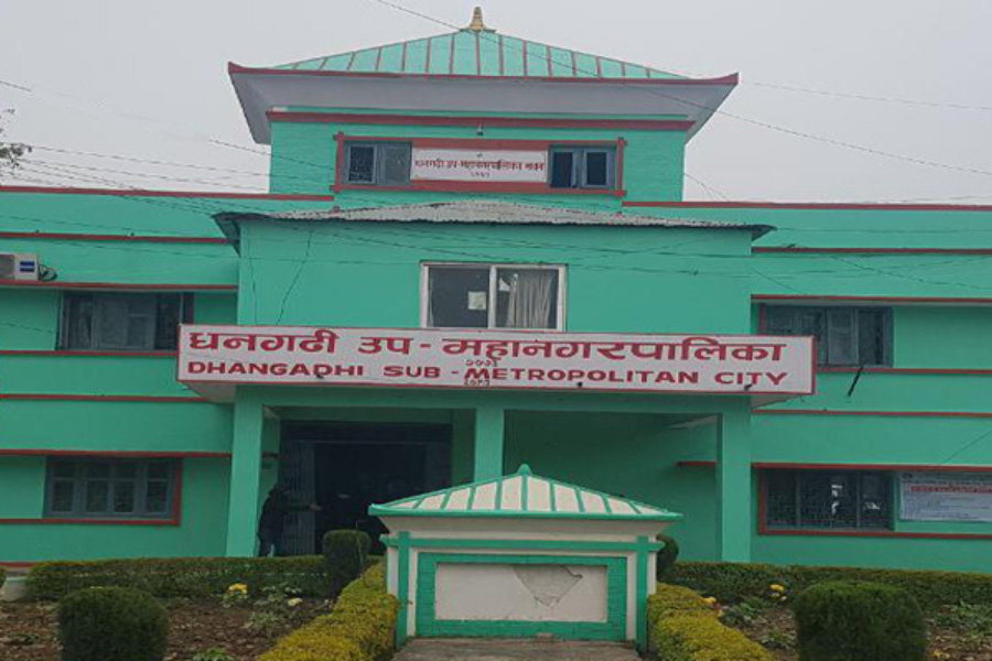 धनगढीमा उपमहानगरले हटाउन शुरू गर्‍यो अवैध संरचना 