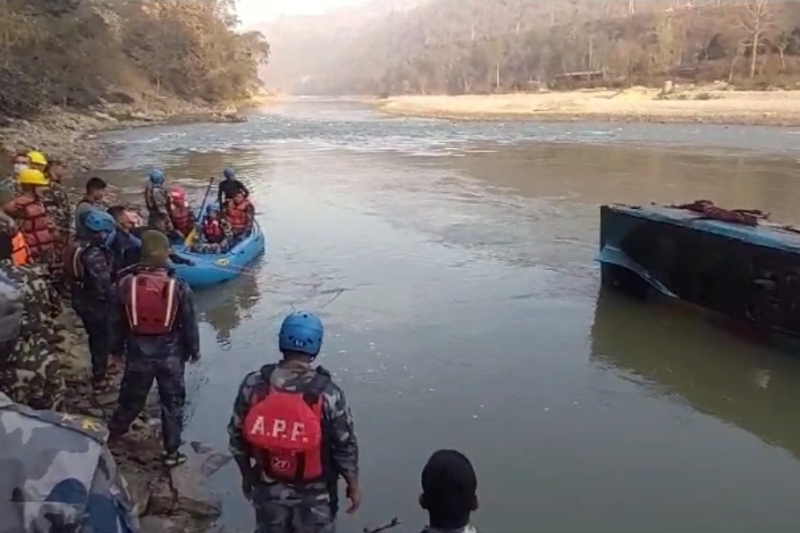 अपडेट: धादिङ बस दुर्घटनामा ४ जनाको मृत्यु, ३३ भन्दा बढी घाइते