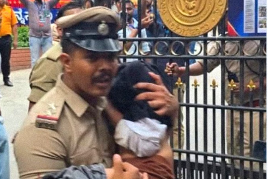 भागदाैडमा ज्यान गुमाउनेहरूका परिवारलाई आरसीबीले दियो २५ लाख रुपैयाँ‍