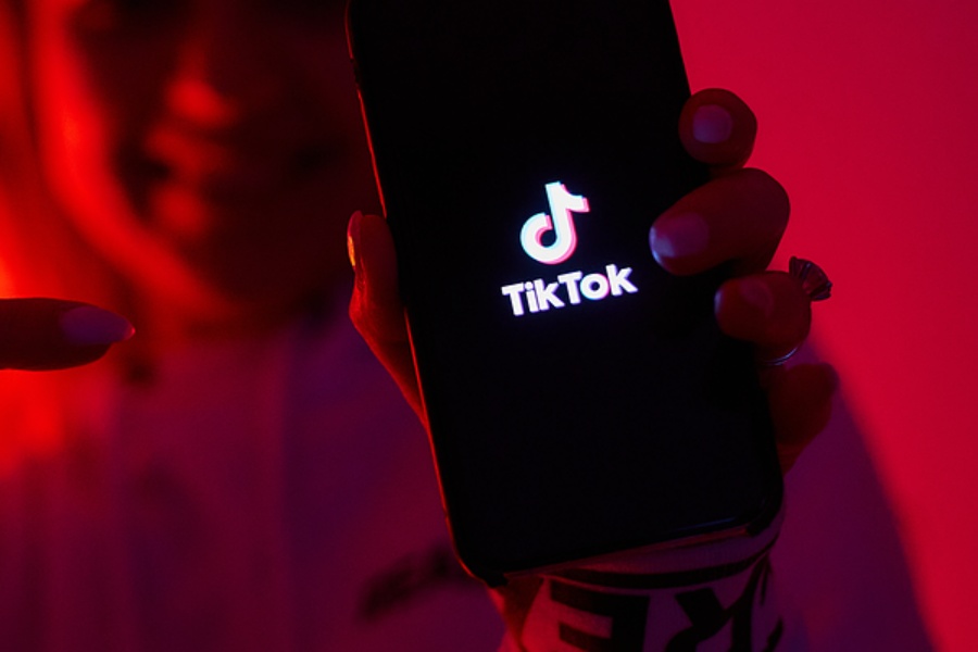 युकेमा बालबालिकाको तथ्यांक दुरुपयोगमा टिकटकलाई १२.७ मिलियन पाउन्ड जरिबाना