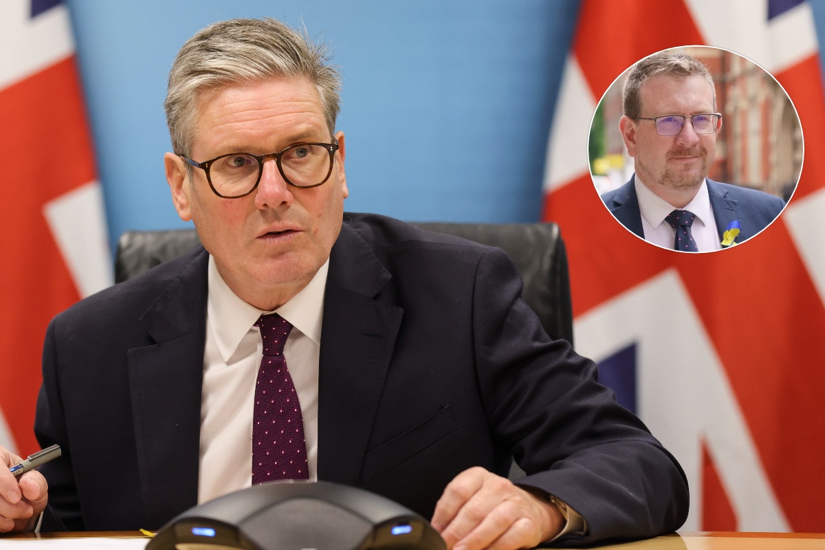 पदीय मर्यादा विपरीत टिप्पणी गरेको भन्दै बेलायती प्रधानमन्त्रीले स्वास्थ्यमन्त्रीलाई गरे बर्खास्त