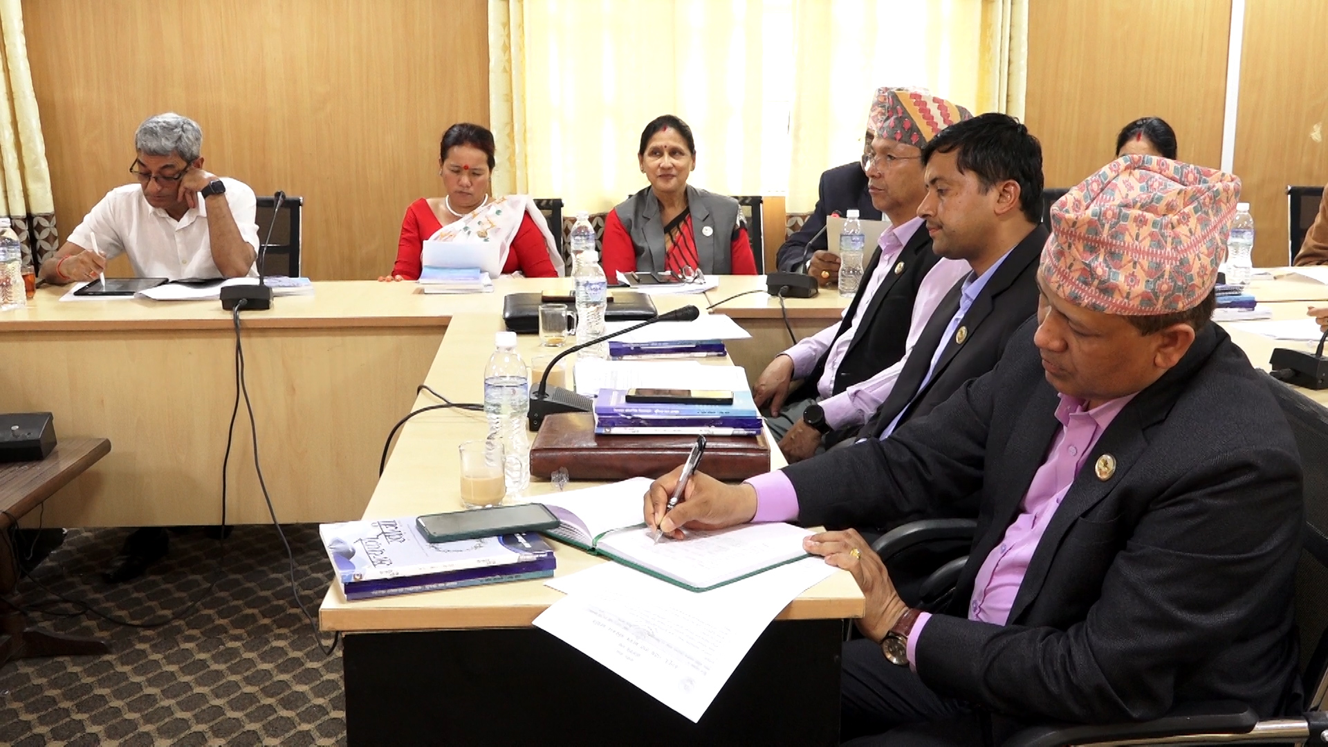 रिक्त न्यायाधीश नियुक्ति प्रक्रिया अविलम्ब अघि बढाउन सांसदहरूको माग