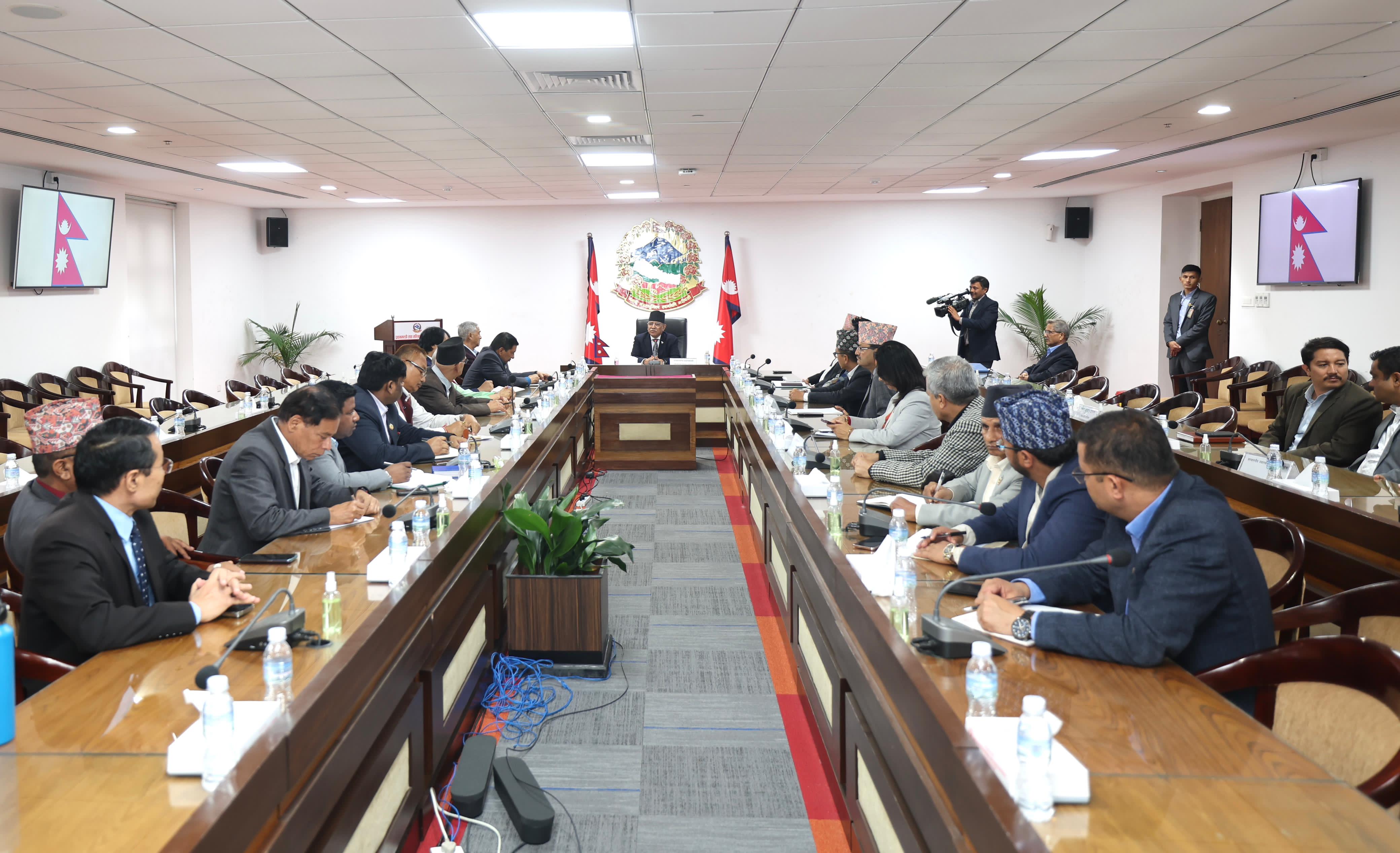 इजरायलमा रहेका नेपालीको उद्धारमा प्रभावकारी भूमिका खेल्न सरकारलाई दलहरूको सुझाव