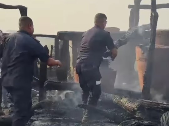 बाँकेको नरैनापुरमा आगलागीबाट जले १७ घरगोठ