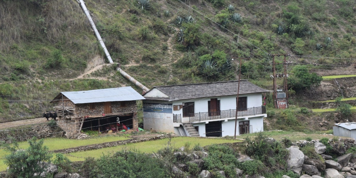 पहिरोले नहर बगाएपछि बागलुङका १ हजार ३०० घर बिजुलीविहीन