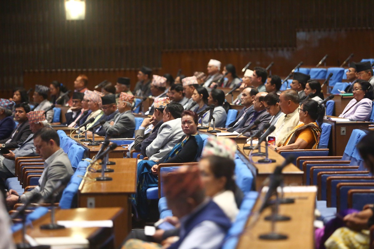 प्रधानमन्त्रीको राजीनामालाई लिएर सदनमा सत्ता र प्रतिपक्षबीच तर्कवितर्क