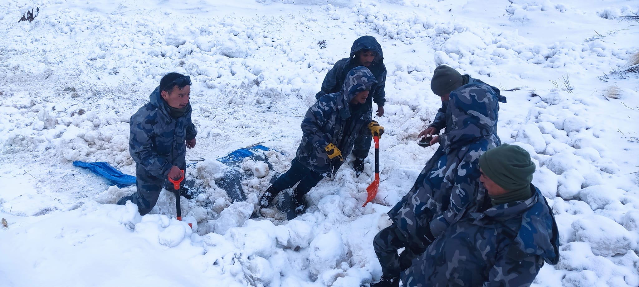 मुगुमा हिमपहिरो : यार्सा खोज्न गएका जुम्लाका ३ जनाको मृत्यु
