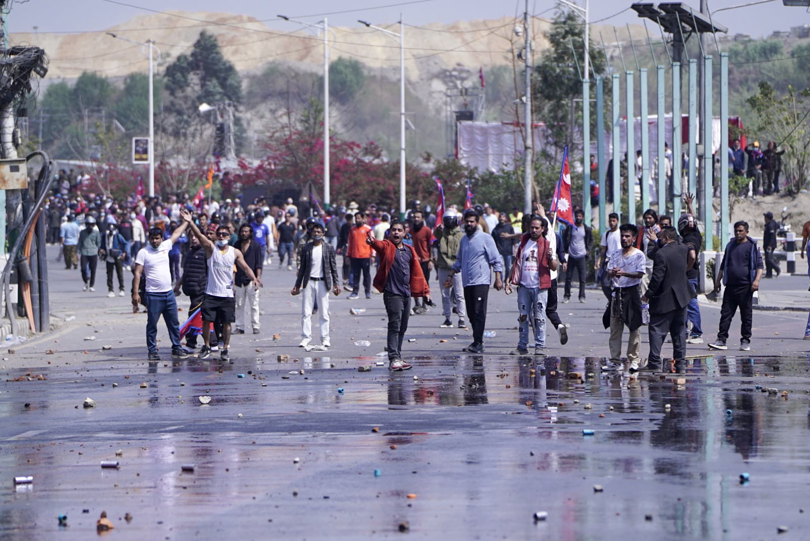 तीनकुने प्रकरण: तोडफोड, आगजनी र लुटपाटमा संलग्न १११ जना पक्राउ