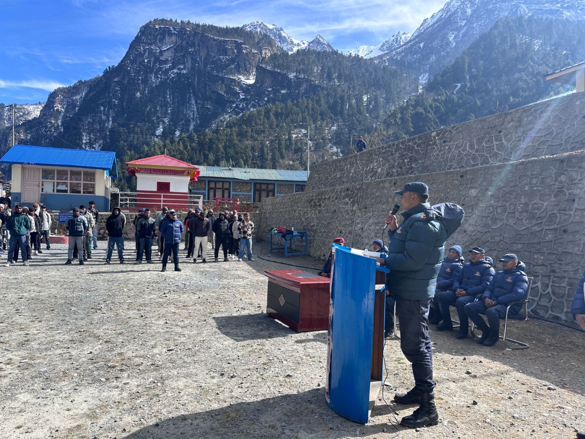 हिमपातका कारण मनाङमा मतदान केन्द्रको अनुगमनमा समस्या
