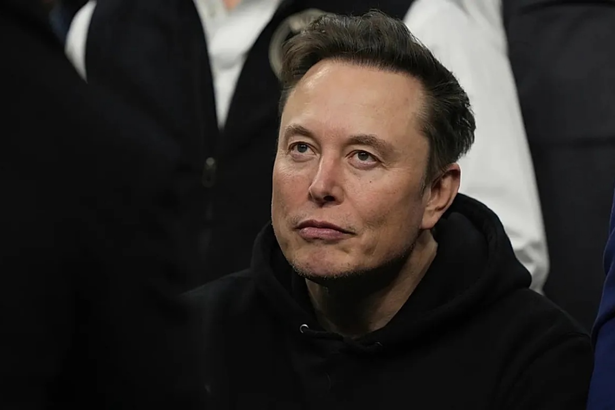 एलन मस्क बन्लान् पहिलो खर्बपति?