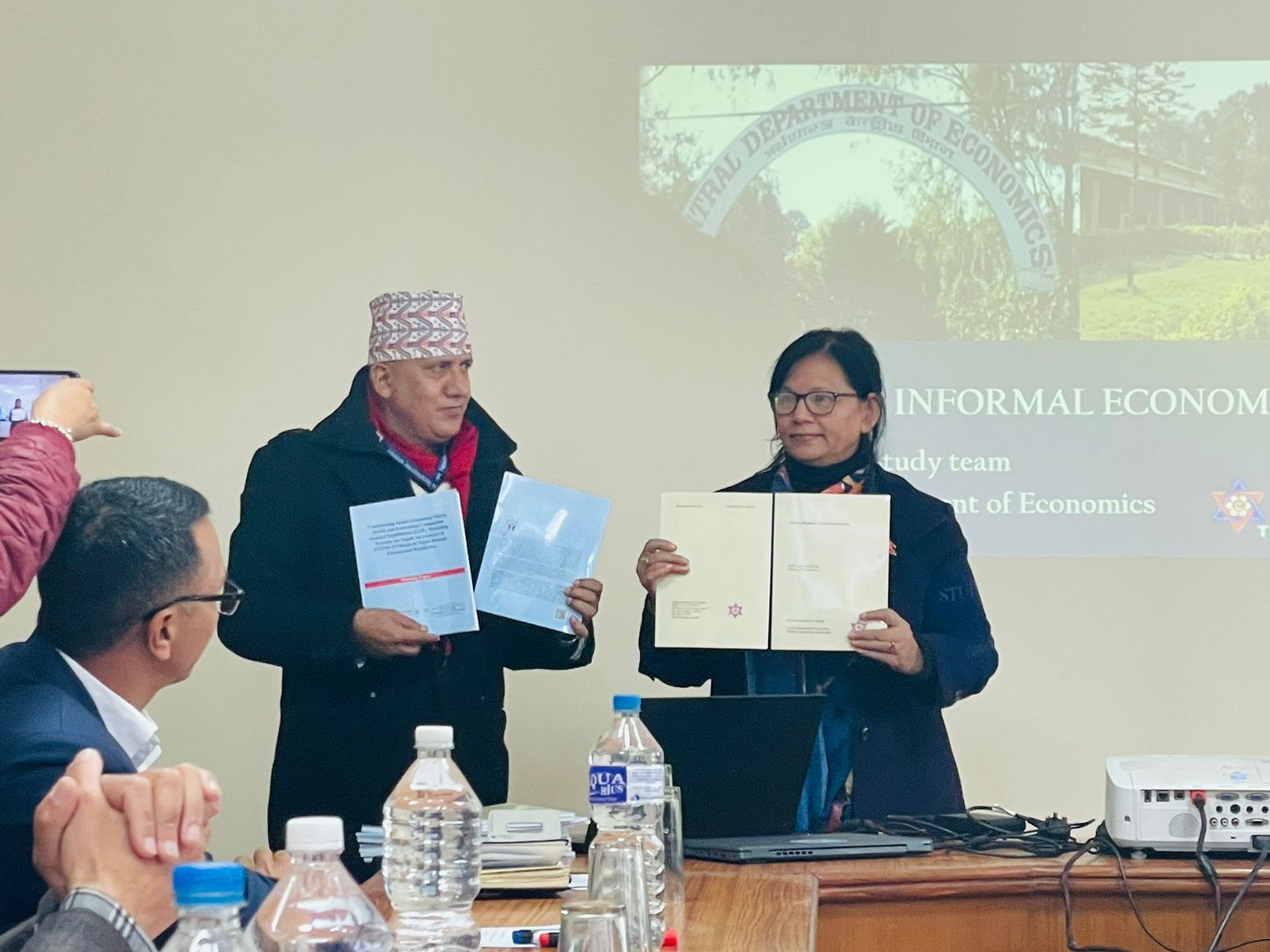 अध्ययन भन्छ– जीडीपीको ४२ प्रतिशत हाराहारी पुग्यो अनौपचारिक अर्थतन्त्र, ठूलो हिस्सा घरजग्गामा