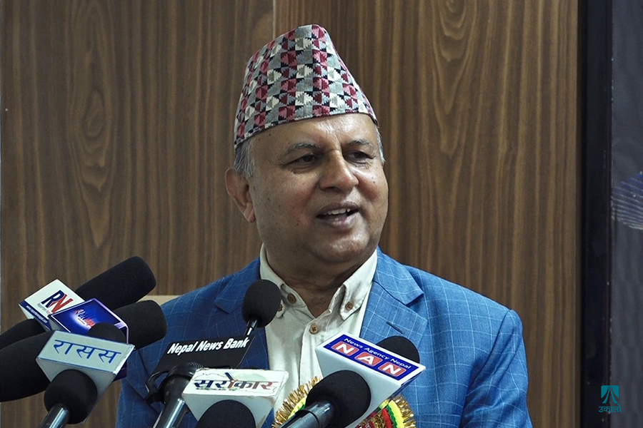 मानवताविरुद्धको अपराध गरेका कारण प्रधानमन्त्री देशको पक्षमा उभिन सक्नुहुन्न : शंकर पोखरेल