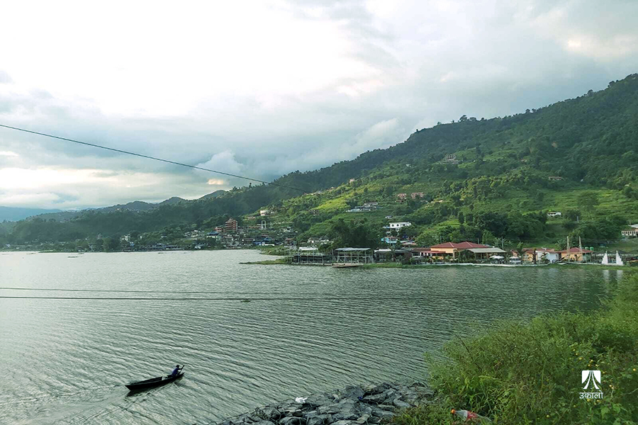 फेवाताल किनारदेखि ६५ मिटरसम्मका संरचना ६ महिनाभित्र हटाउन सर्वोच्चको परमादेश