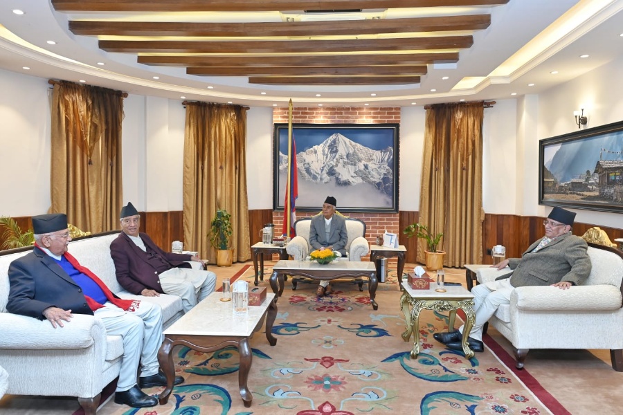 प्रदेशलाई अधिकार दिने गरी तत्काल कानून बनाउन ३ दलका शीर्ष नेतालाई राष्ट्रपतिको ध्यानाकर्षण