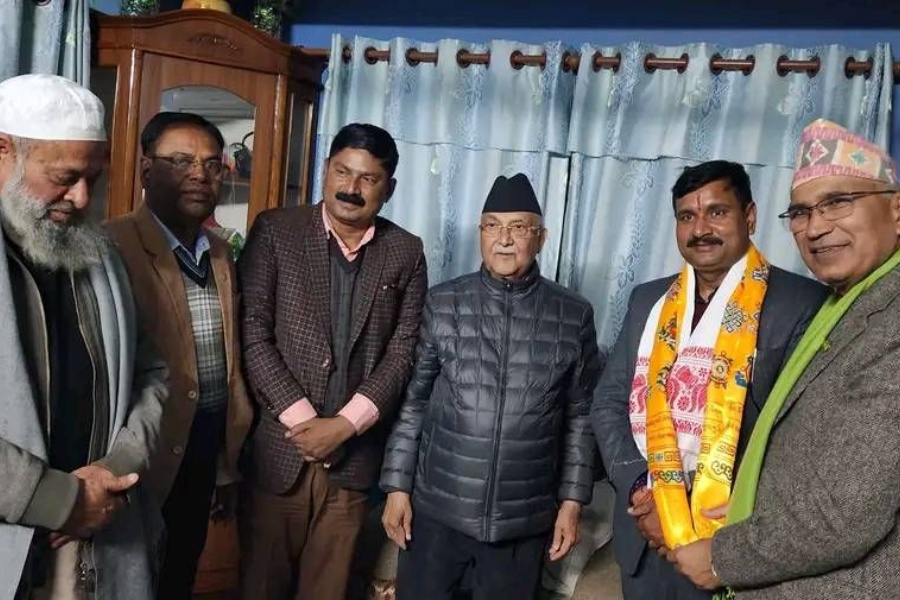 रौतहटबाट निर्वाचित स्वतन्त्र सांसद किरण साह एमालेमा प्रवेश