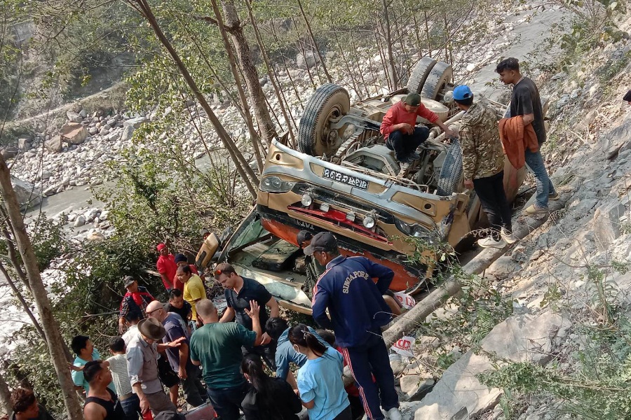 अर्घाखाँचीमा ट्रक दुर्घटना हुँदा चालक र सहचालकको मृत्यु