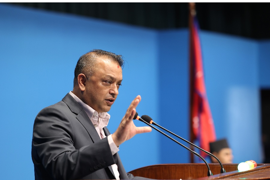 शिक्षा र स्वास्थ्य सेवा निःशुल्क गरौँ, भ्रष्टाचार कम हुन्छ: गगन थापा