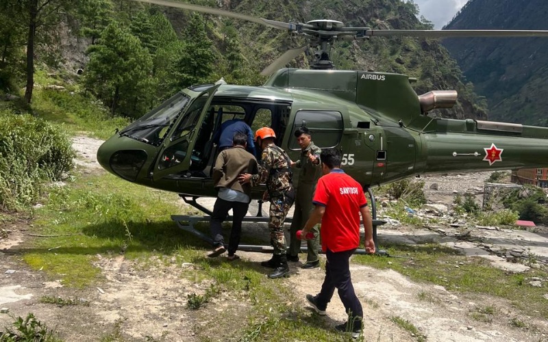 उद्धारका लागि गएको सेनाको हेलिकप्टर चिनियाँ क्षेत्रमा ‘फोर्स ल्यान्डिङ’