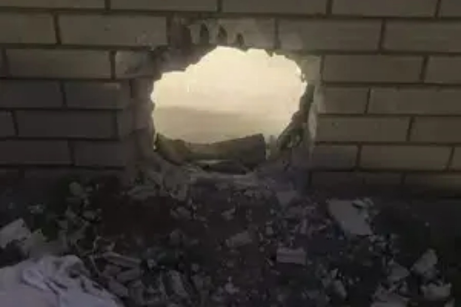 जेलबाट भागेका कैदी रेस्टुरेन्टमा भेटिएपछि...