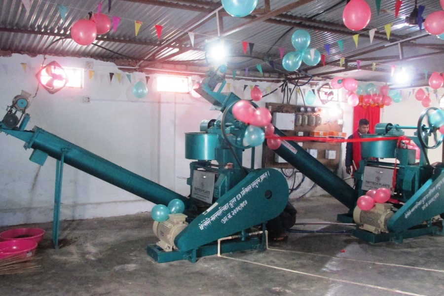 तोरीको तेल उत्पादन गर्न सहकारीद्वारा उद्योग सञ्चालन