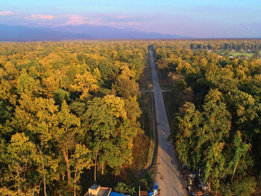 गड्डाचौकी–अत्तरिया सडकखण्ड चार लेनमा स्तरोन्नति गर्न अनुगमन